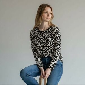 🔥MOVING SALE🔥 Banana Republic Animal Print Cotton Sweater